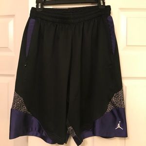 Men’s Air Jordan Basketball Shorts Size L